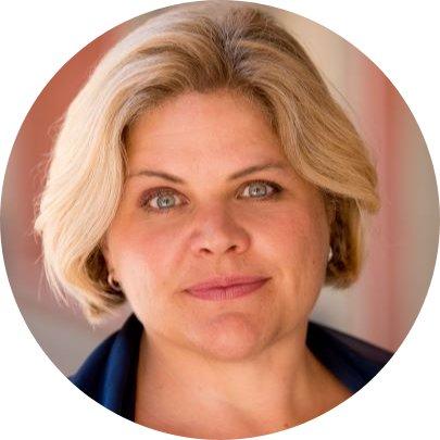 Sandra Tucker-Halbfell