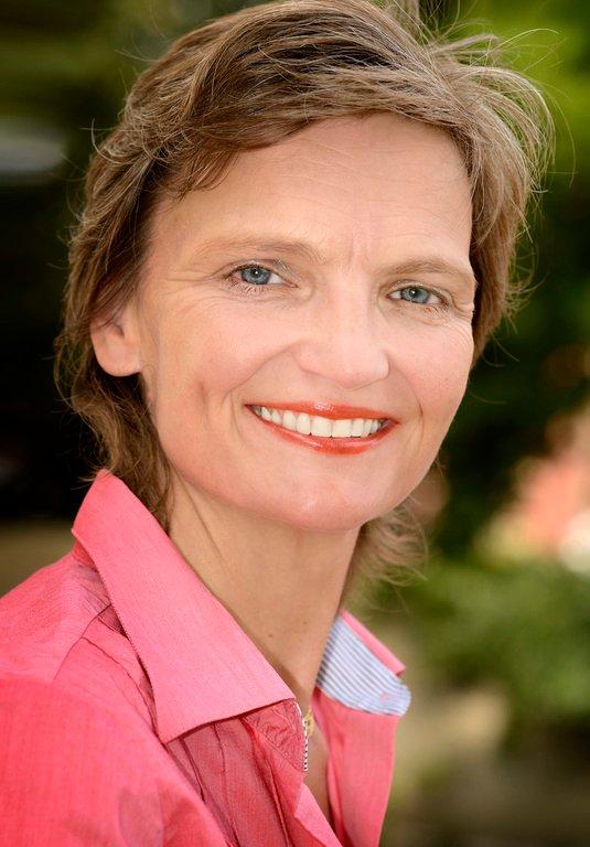 Almuth Marianne Kroll